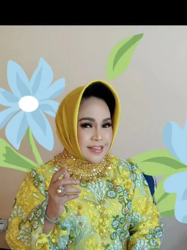 8 Model Gamis Brokat Hetty Koes Endang, Elegan di Setiap Momen