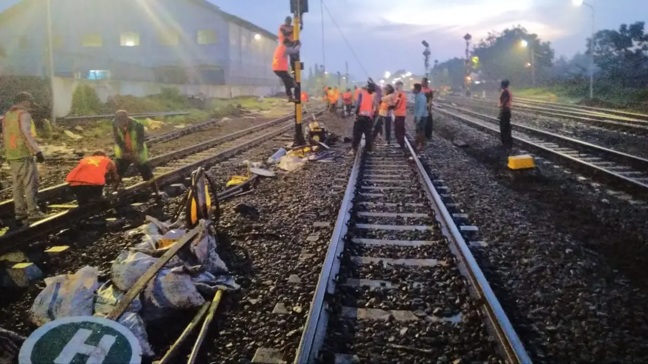 Pembangunan jalur ganda. (Foto: Liputan6.com/PT KAI/Muhamad Ridlo)