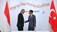 Pertemuan Bilateral Presiden Joko Widodo dengan Presiden Turki Recep Tayyip Erdogan di sela-sela KTT G20 Osaka, Sabtu (29/6/2019).  (Foto: Biro Pers Setpres)
