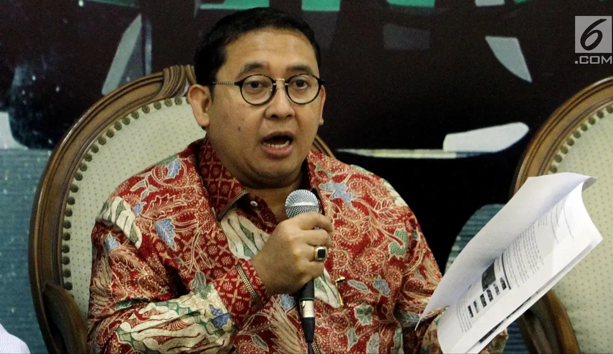 Anggota MPR Fraksi Gerindra, Fadli Zon saat menjadi narasumber diskusi Empat Pilar MPR di Jakarta, Jumat (5/10). Diskusi itu mengambil tema "Ancaman Hoax dan Keutuhan NKRI". (Liputan6.com/JohanTallo)