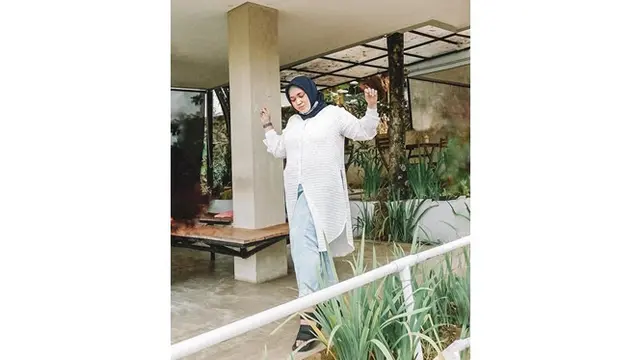 Ingat Pemeran Yulia 'Putih Abu-Abu'? Ini 6 Potret Terbarunya Tampil Berhijab