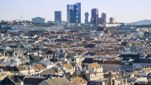 Melihat Pemandangan Kota Wina