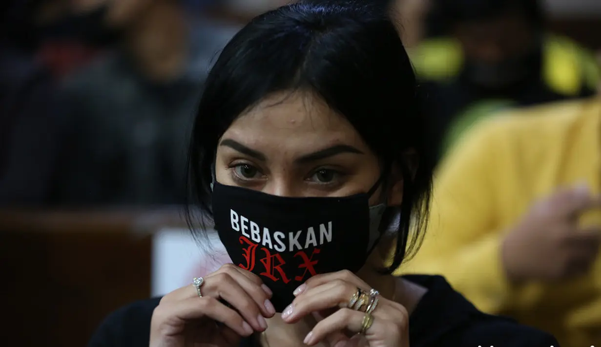 Jerinx dan Nora Alexandra (Budy Santoso/KapanLagi.com)