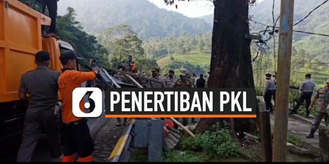 VIDEO: Khawatir Jadi Klaster Baru Covid-19, PKL Puncak Ditertibkan