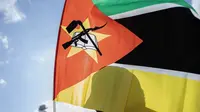 Bendera Mozambik. (Alfredo Zuniga/AFP)