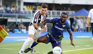 Manchester United dan Liverpool Berebut Pemain Sayap Juventus