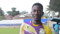 Opsi tersebut berupa penggantian visa kerja kadaluarsa pemain asing di Piala Presiden dengan visa kerja sementara.