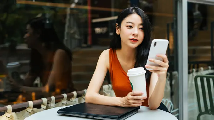 Biar Tak Sekadar Lewat di Rekening, Begini Cara Maksimalkan Gaji Bulanan Buat First Jobber