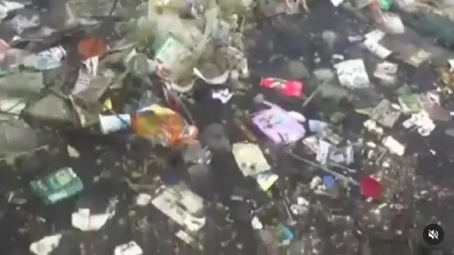 Sampah di Pantai Bilik Sijile