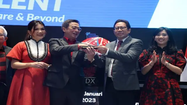 Pencatatan perdana saham PT Penta Valent Tbk (PEVE), Selasa, 24 Januari 2023. (Foto: BEI)