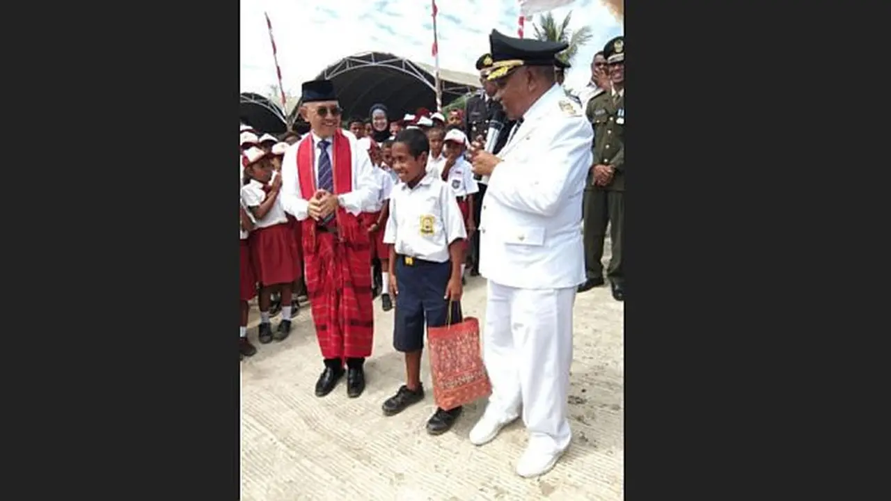 Adik Joni