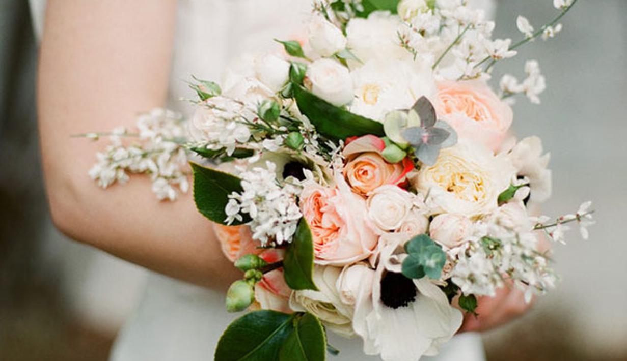 14 Inspirasi Buket Bunga Segar yang Cocok untuk Pernikahan ...