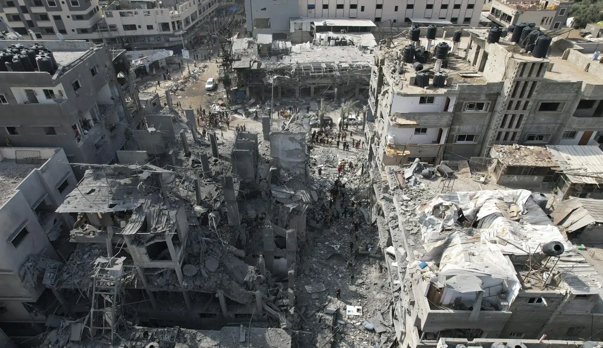Hamas, kelompok militan di balik serangan mematikan pada 7 Oktober yang menewaskan sekitar 1.200 orang di Israel, memiliki banyak basis di lingkungan padat penduduk Gaza. Israel menargetkan benteng-benteng tersebut. (AP Photo/Hatem Moussa, File)