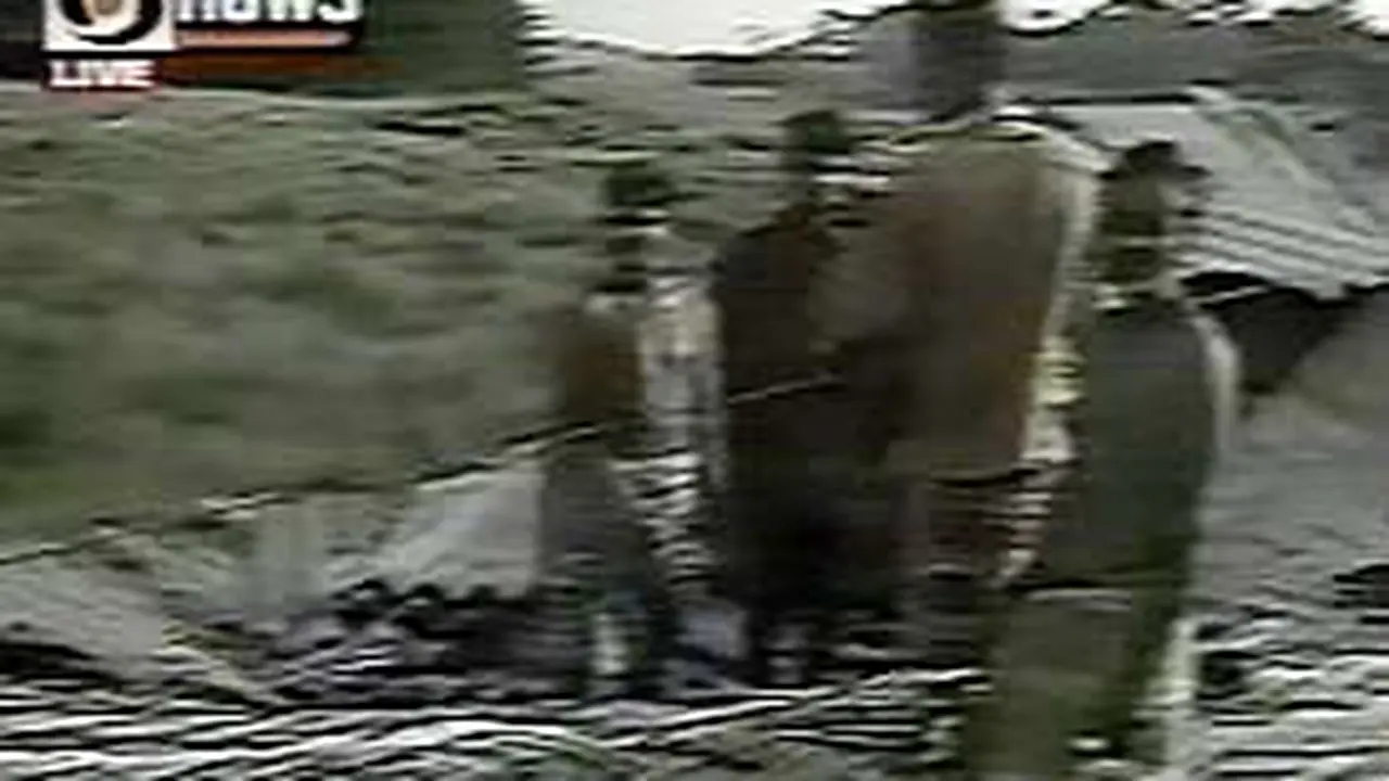 261204bBreak_gempaMedan.jpg