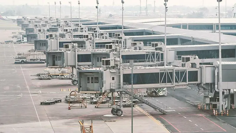 Bandara Soetta Makin Modern dan Canggih, Kini Punya Robot Pembersih Lantai Terminal