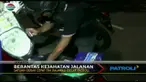 Tengah berkumpul di pinggir jalan, sekelompok pemuda di Lubang Buaya diamankan polisi karena miliki sabu, miras, dan senjata tajam.