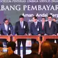 Penandatangan Perjanjian Konsorsium (PK) Pendirian Lembaga Services dan Perjanjian Kerja Sama (PKS) dalam launching acara Gerbang Pembayaran Nasional atau National Payment Gateway (NPG) di Gedung BI, Jakarta, Senin (4/12). (Liputan6.com/Angga Yuniar)