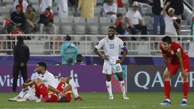 Foto: Kirgistan Tahan Imbang Oman, Timnas Indonesia Catat Sejarah Lolos ke 16 Besar Piala Asia 2023
