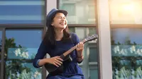 3 Cara Menyetel Gitar Ukulele Untuk Pemula, Belajar Musik dengan Mudah