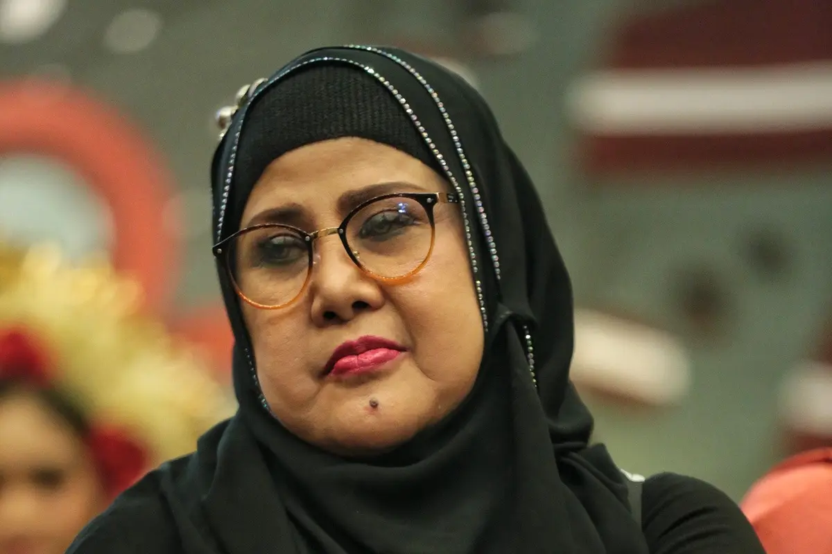 [Bintang] Elvy Sukaesih