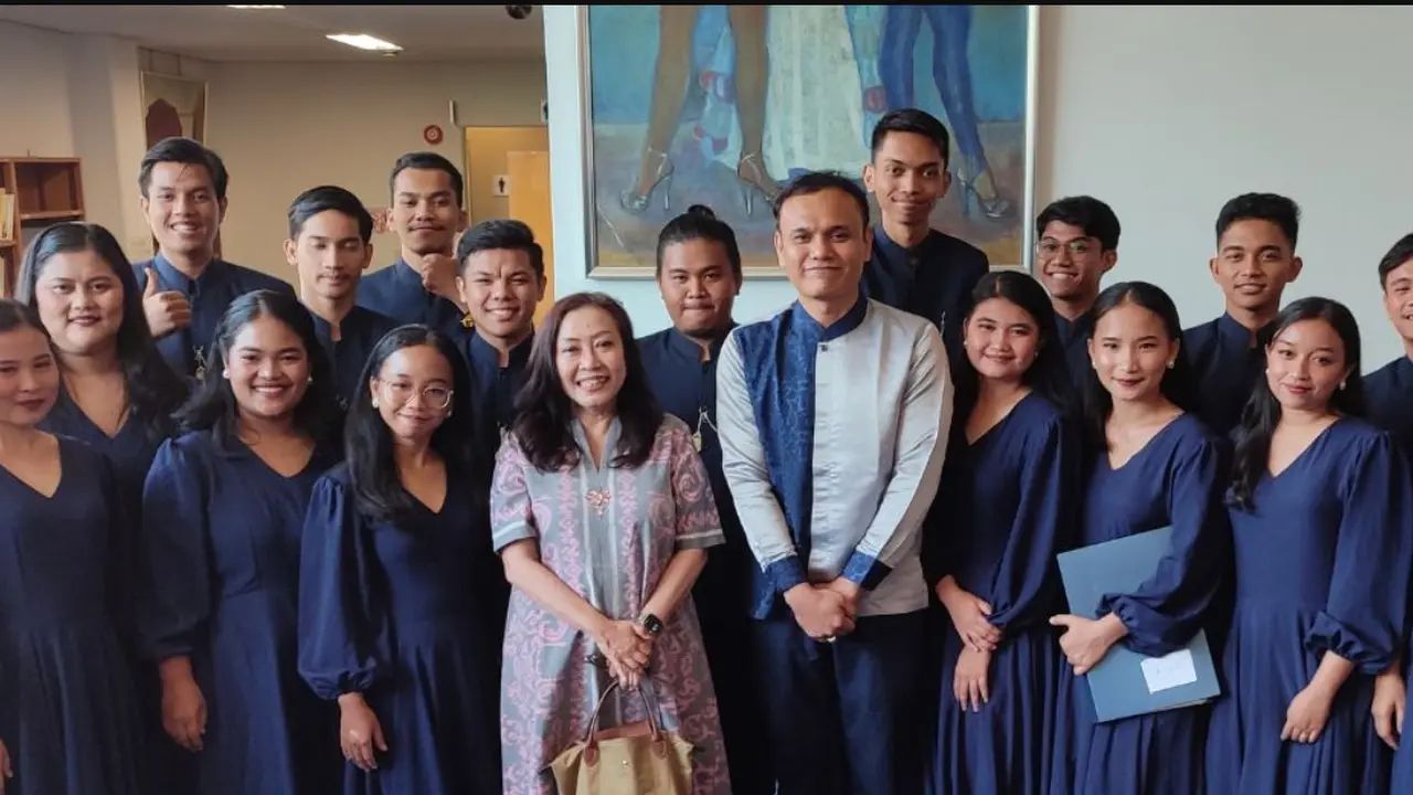 Kelompok Paduan Suara Indonesia Raih Penghargaan Bergengsi dalam Takarazuka International Chamber Chorus Contest ke-38