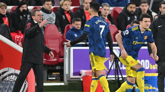 Foto: Momen Cristiano Ronaldo Ngambek Pada Laga Manchester United Vs Brentford di Liga Inggris