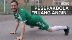 Sang wasit menilai apa yang dilakukan Adam adalah sesuatu yang tak pantas dilakukan.
