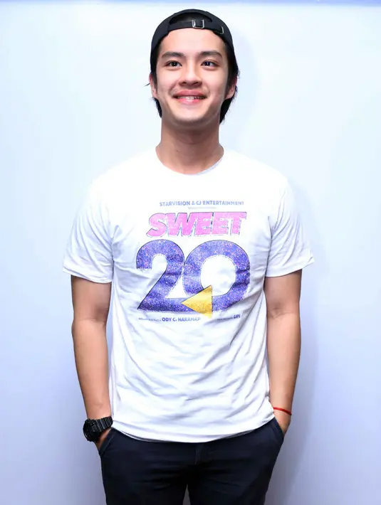 Untuk mendalami peran, para aktor dan aktris mempunyai caranya sendiri. Terkadang mereka menjadikan ini sebagai tantangannya. Contohnya, Morgan di film Sweet 20 ini dituntut untuk menurunkan berat badannya.  (Nurwahyunan/Bintang.com)