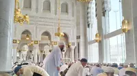 Suasana salat Jumat di Masjid Nabawi Madinah. (dok. MCH 2025)