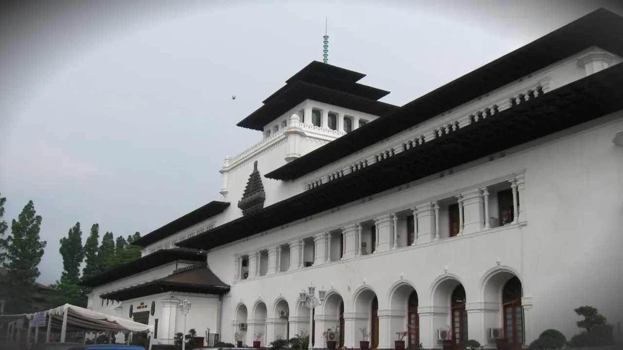 Mitos yang Banyak Dipercaya Warga Bandung