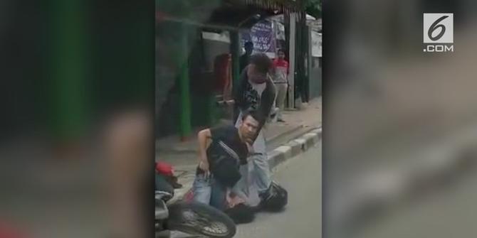 VIDEO: Pelaku Begal Ini Ditangkap Preman di Tomang