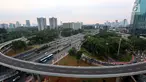 Pemandangan Simpang Susun Semanggi pada sore hari sebelum diresmikan Presiden Joko Widodo yang bertepatan dengan Hari Ulang Tahun ke-72 Kemerdekaan Republik Indonesia (17/08) (Liputan6.com/Johan Tallo)