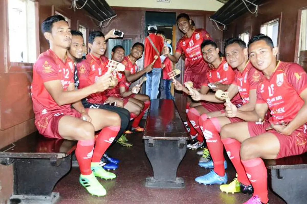 Persis Solo