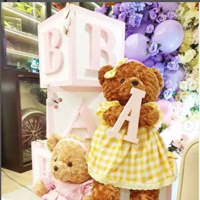 Potret Dekorasi Penyambutan Bayi Atta da Aurel, Penuh Balon dan Boneka