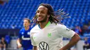 5 - Kevin Mbabu (Wolfsburg) - Kecepatan: 96 dan Akselerasi: 93. (AFP/Wolfgang Rattay)