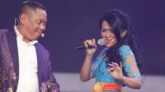 Akhirnya Meggie Diaz Ungkap Status Hubungan Dengan Tukul Arwana Showbiz Liputan6 Com Bagi meggy, perasaan dalam hatinya tak tergantung pada. akhirnya meggie diaz ungkap status