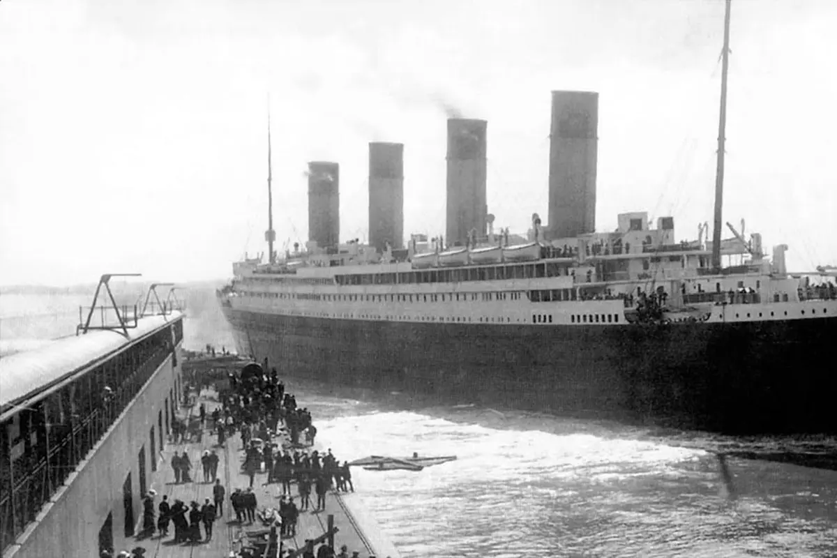 Pelayaran perdana Titanic 