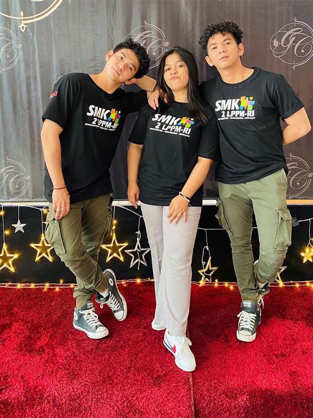 6 Potret Kedekatan Rizki D'ACademy dan Aryaningrat, Wanita yang Sempat Bikin Heboh