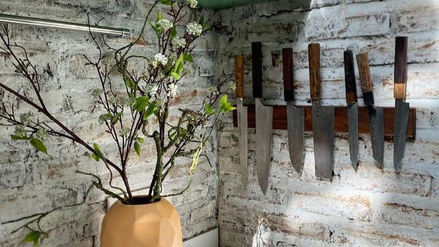 Potret Penampakan Dapur Baru Chef Arnold, Bernuansa Hijau dan Elegan. (Sumber: Instagram/arnoldpo)