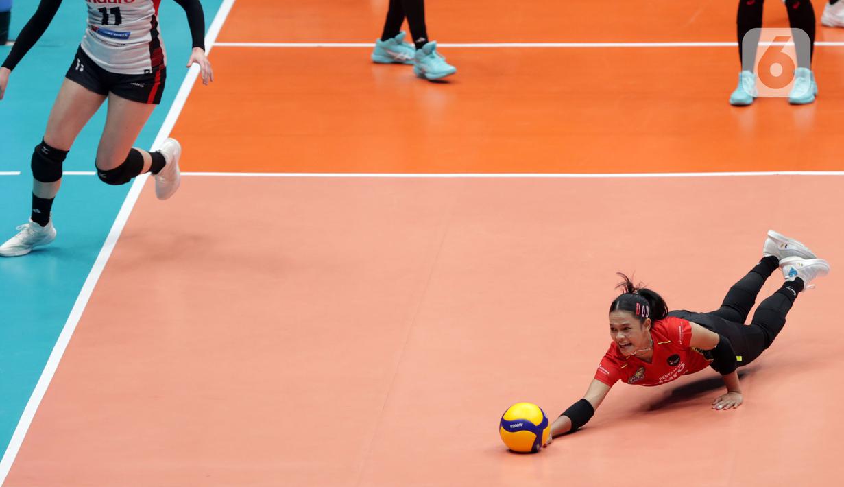 Jakarta Popsivo Polwan tampil impresif sejak awal pertandingan. (Liputan6.com/Helmi Fithriansyah)