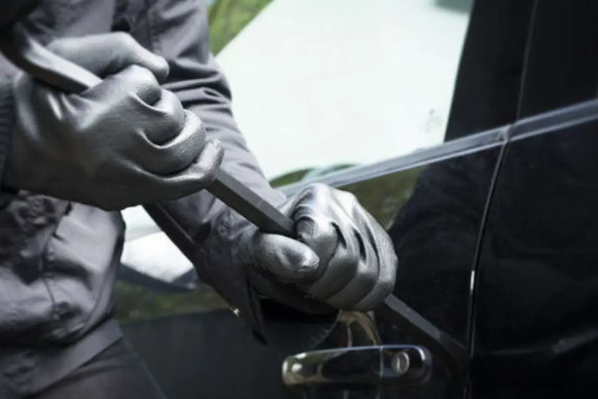 Ini yang Mesti Dilakukan Saat Mobil Dibobol Maling