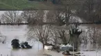 Foto menunjukkan kondisi sebuah rumah yang terendam banjir setelah hujan lebat yang menyebabkan banjir Sungai Garonne di Sainte-Croix-du-Mont, Prancis barat pada Kamis 19 Februari 2026. Wilayah barat daya Prancis menghadapi krisis banjir hebat akibat meluapnya Sungai Garonne. (ROMAIN PERROCHEAU/AFP)
