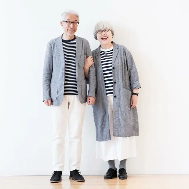 7 Potret Kakek Nenek Selalu Pakai Baju Couple Selama 69 Tahun, Stylish Banget