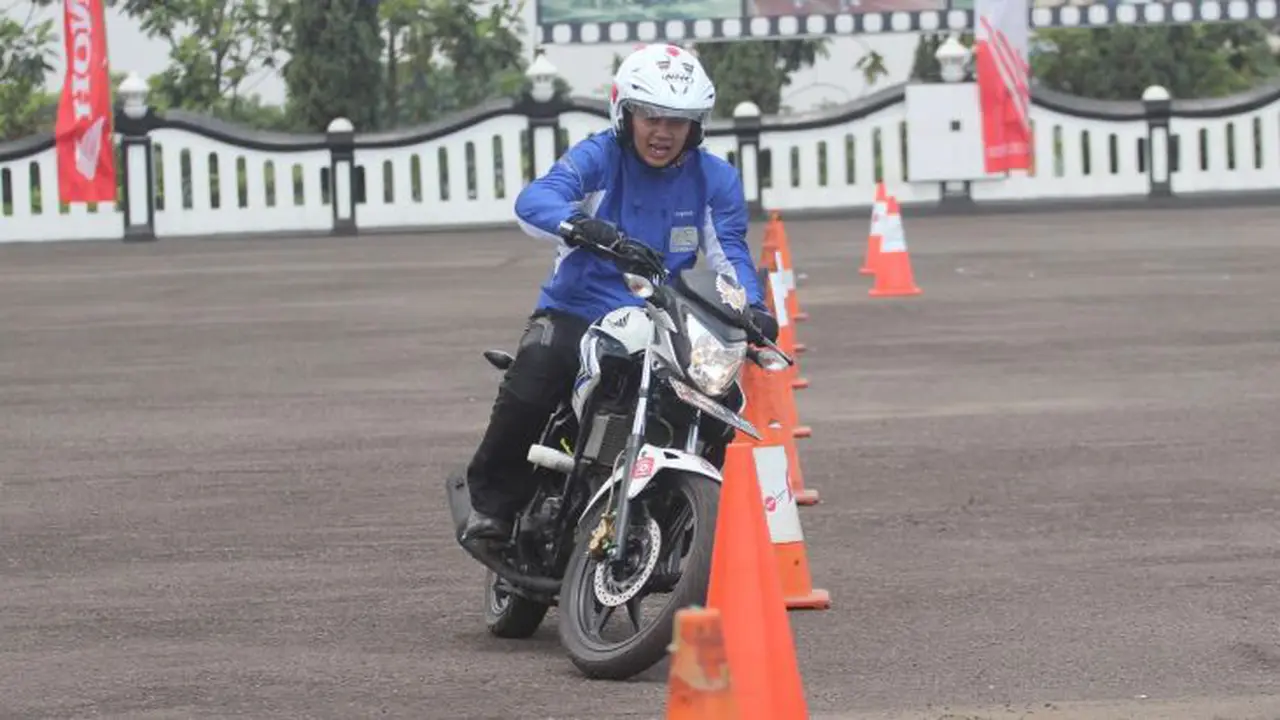 Honda Beri Pelatihan Keselamatan Berkendara untuk Jurnalis