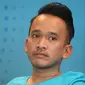 Saat hadir dalam acara KICKS di Jakarta Pusat, Senin (14/8) Ruben mengaku bahwa ia diminta untuk menggantikan Jupe. Saat itu, pelantun lagu Belah Duren itu mengaku tidak bisa datang lantaran terbaring di rumah sakit. (Adrian Putra/Bintang.com)