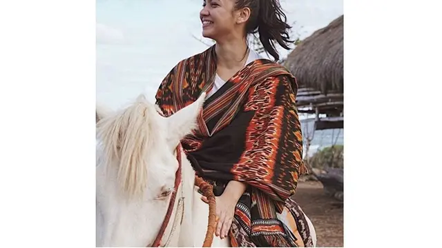 Artis Cantik yang Hobi Olahraga Berkuda