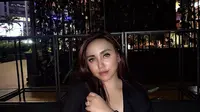 Salmafina Sunan (https://www.instagram.com/p/BugczeRjYZm/)