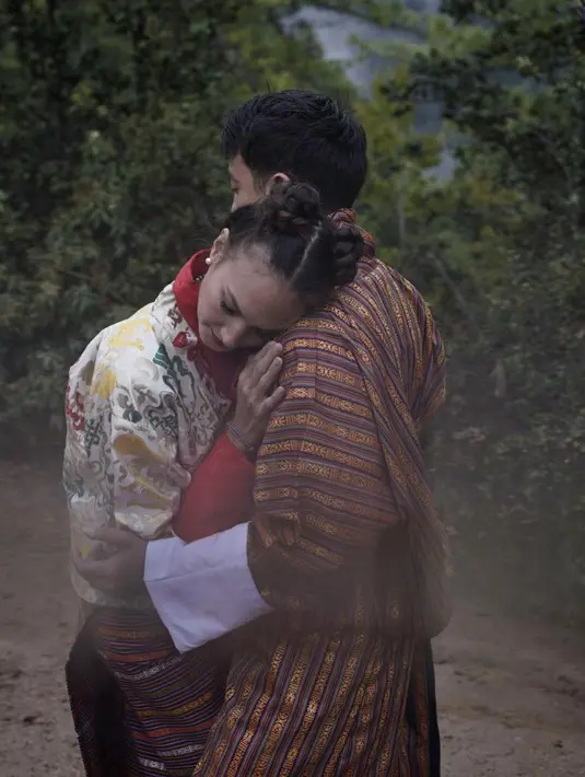 Nadine Chandrawinata dan Dimas Anggara