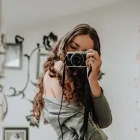 Ilustrasi Selfie/https://unsplash.com/Laura&nbsp;Choutte