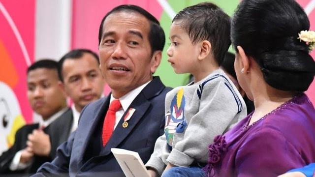 jan ethes di pembukaan Asian Para Games (foto: Twitter/@giewahyudi)